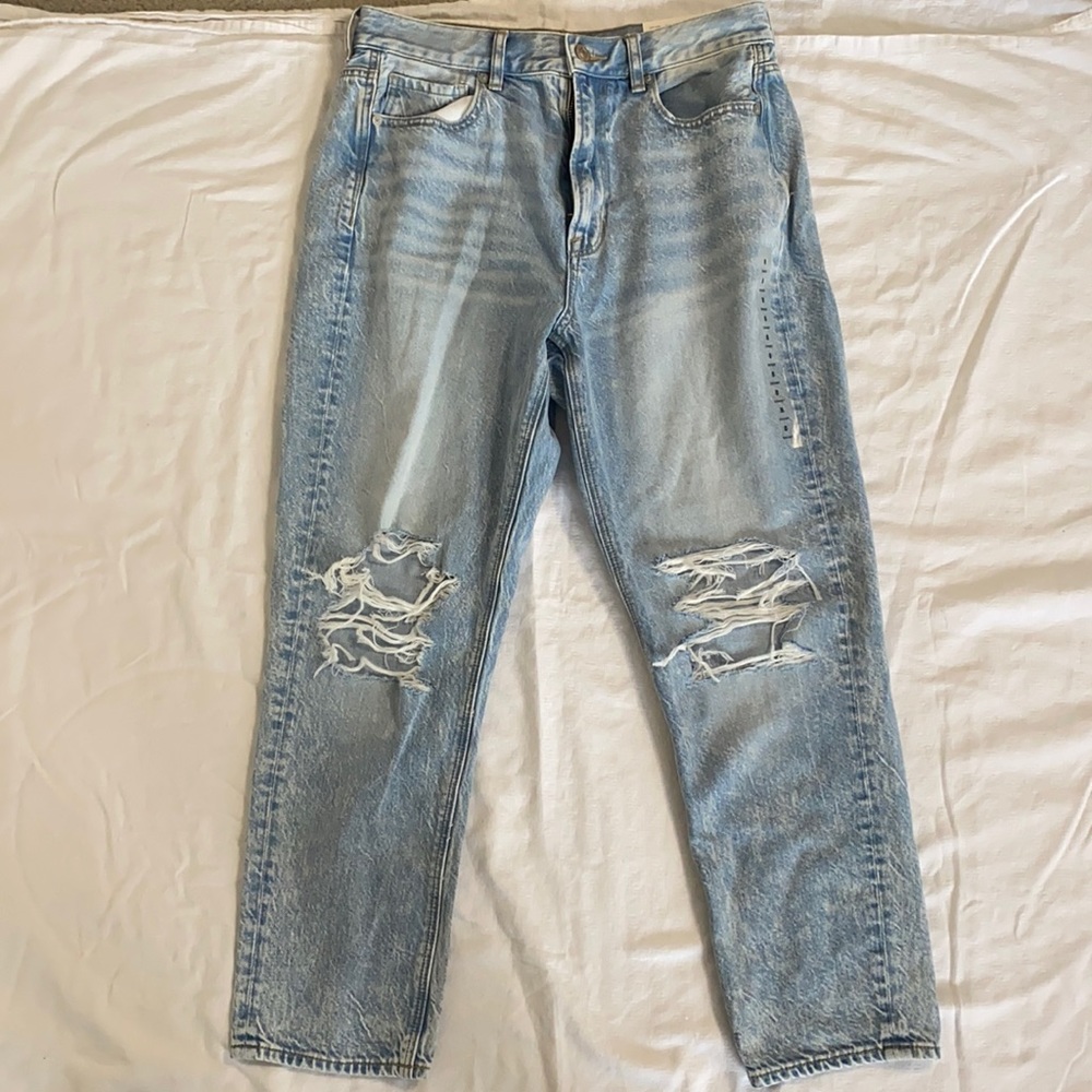 Light Acid Wash Mom Jeans